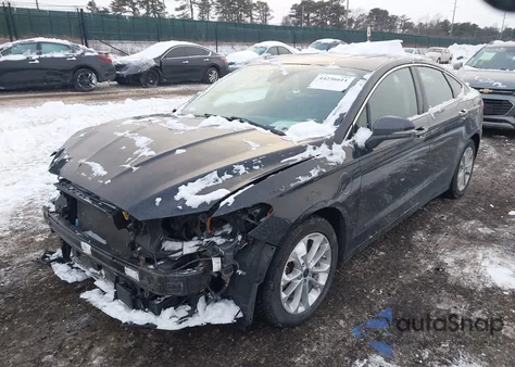 2019 Ford Fusion Energi Titanium from USA, damaged, VIN 3FA6P0SU0KR157431